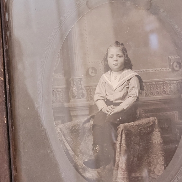 Antique Vintage Framed Child Portrait ~ Cleveland, OH ~ Gallery Wall ~ See Notes - Picture 10 of 16